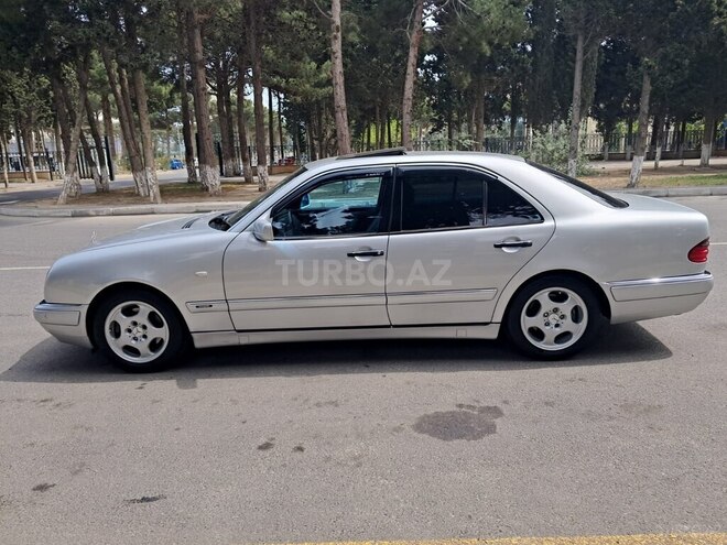 Mercedes E 240 1998, 282,000 km - 2.4 l - Sumqayıt