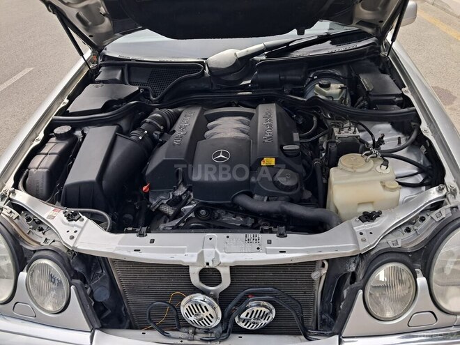 Mercedes E 240 1998, 282,000 km - 2.4 l - Sumqayıt