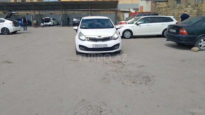Kia Rio 2013, 298,000 km - 1.4 l - Bakı