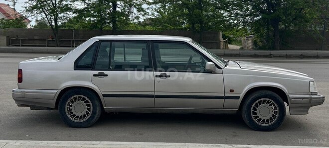 Volvo 940 1995, 272,000 km - 2.3 л - Xudat