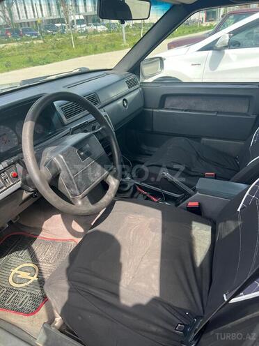 Volvo 940 1995, 272,000 km - 2.3 л - Xudat