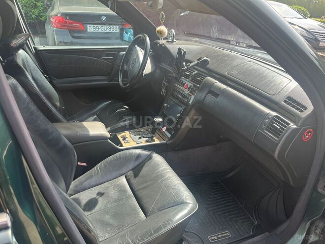 Mercedes E 240 1997, 300,000 km - 2.4 l - Bakı