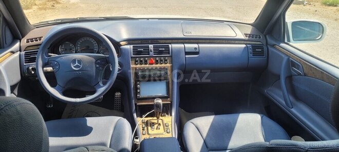 Mercedes E 270 2001, 200,000 km - 2.7 l - Bakı