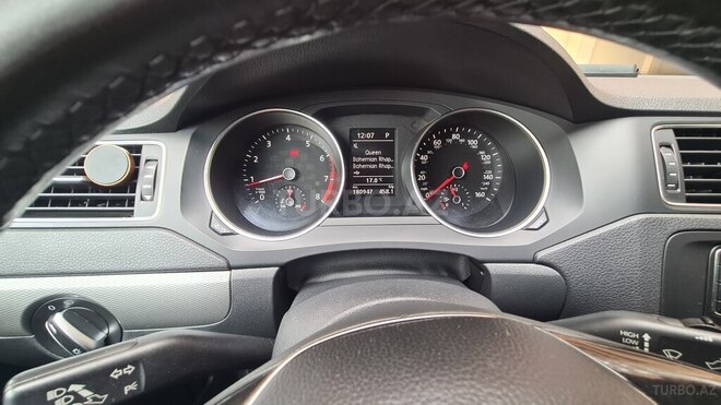 Volkswagen Jetta 2017, 180,000 km - 1.4 l - Bakı
