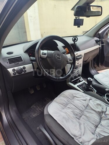 Opel Astra 2009, 250,000 km - 1.3 l - Bakı