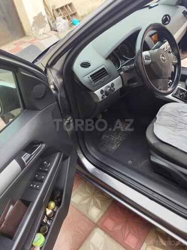 Opel Astra 2009, 250,000 km - 1.3 l - Bakı