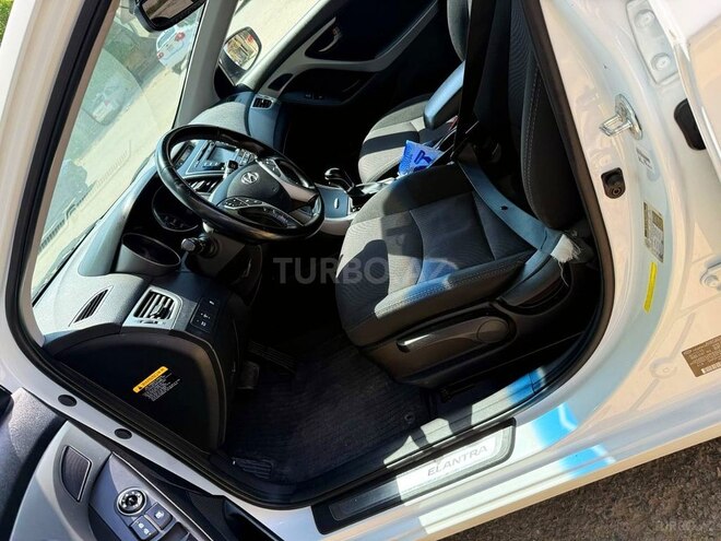 Hyundai Elantra 2015, 124,000 km - 1.8 l - Bakı
