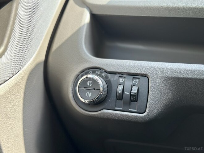 Chevrolet Cobalt-11