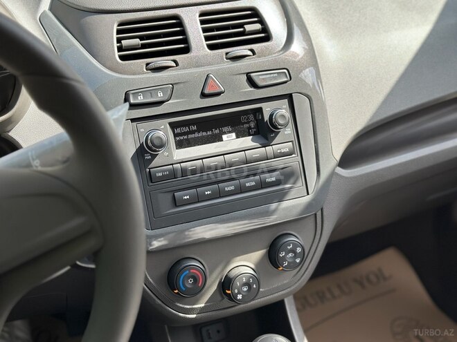 Chevrolet Cobalt-10