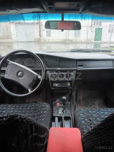 Mercedes 190 1987, 262,688 km - 2.0 л - Quba