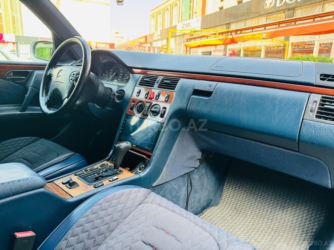 Mercedes E 230 1997, 575,500 km - 2.3 l - Bakı