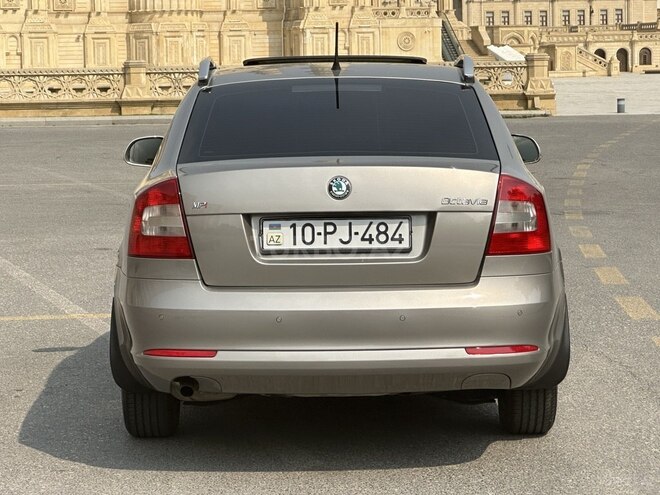 Skoda Octavia 2012, 255,000 km - 1.6 l - Bakı