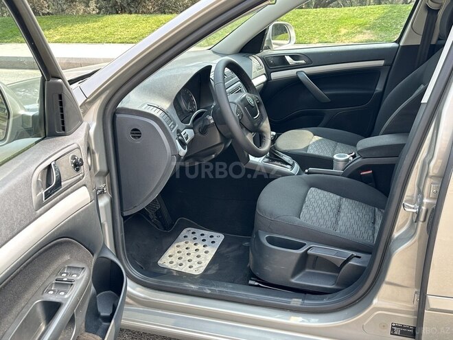 Skoda Octavia 2012, 255,000 km - 1.6 l - Bakı