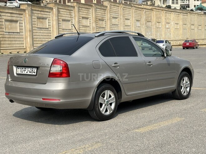 Skoda Octavia 2012, 255,000 km - 1.6 l - Bakı