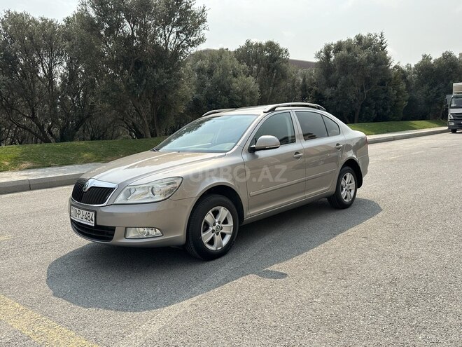 Skoda Octavia 2012, 255,000 km - 1.6 l - Bakı