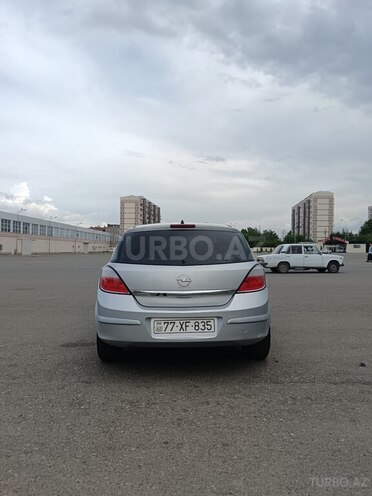 Opel Astra 2004, 270,000 km - 1.4 l - Gəncə