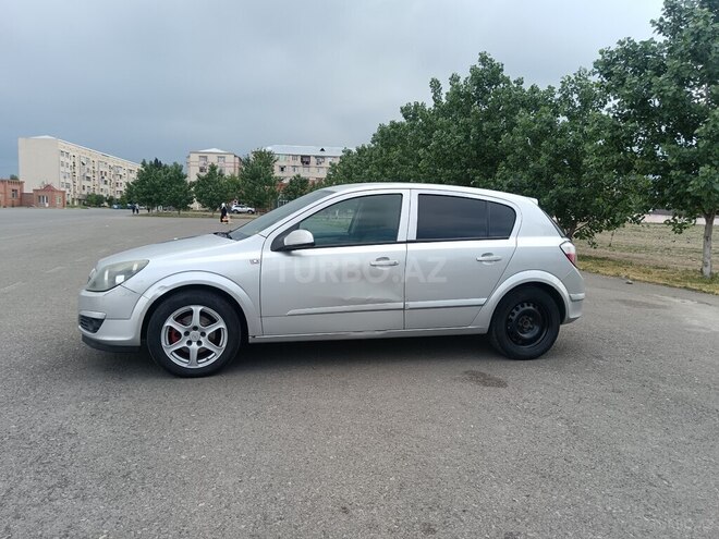 Opel Astra 2004, 270,000 km - 1.4 l - Gəncə