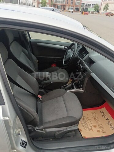 Opel Astra 2004, 270,000 km - 1.4 l - Gəncə