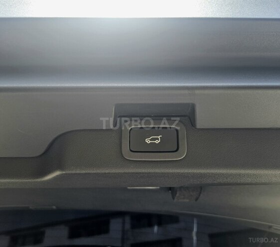 Land Rover Discovery 2019, 93,000 km - 3.0 л - Bakı