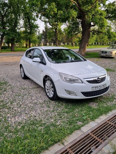 Opel Astra 2012, 219,058 km - 1.4 l - Xudat
