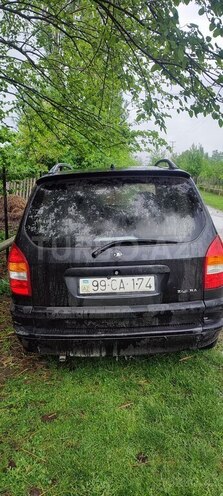 Opel Zafira 2001, 515,700 km - 1.8 l - Qusar