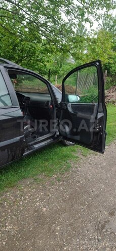Opel Zafira 2001, 515,700 km - 1.8 l - Qusar