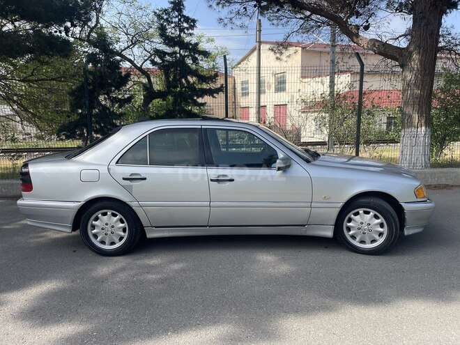 Mercedes C 280 1997, 261,600 km - 2.8 l - Bakı