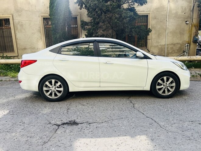 Hyundai Accent 2013, 243,192 km - 1.6 l - Bakı