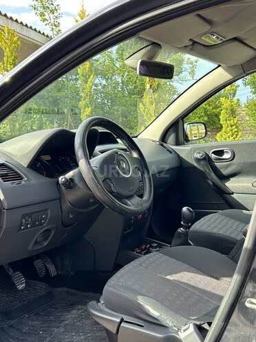 Renault Megane 2006, 379,000 km - 2.0 l - Bakı