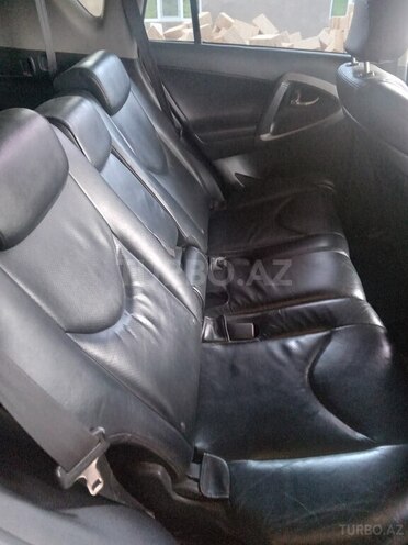 Toyota RAV4 2008, 221,275 km - 2.4 l - Qusar
