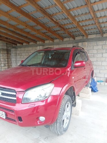Toyota RAV4 2008, 221,275 km - 2.4 l - Qusar