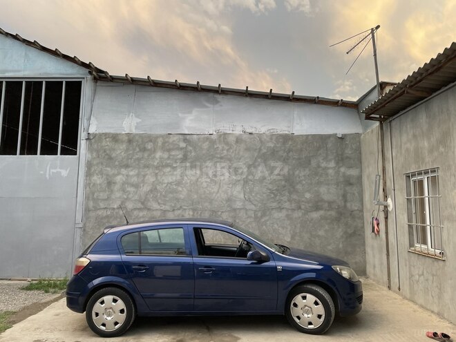 Opel Astra 2006, 260,000 km - 1.4 l - Gəncə