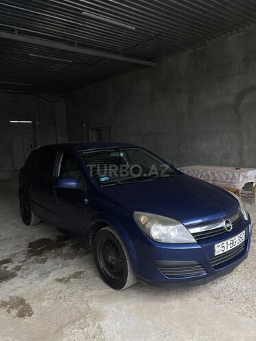 Opel Astra 2006, 260,000 km - 1.4 l - Gəncə
