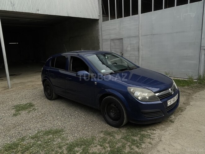 Opel Astra 2006, 260,000 km - 1.4 l - Gəncə