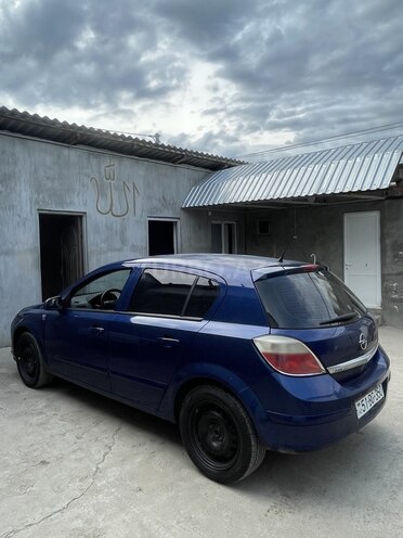 Opel Astra 2006, 260,000 km - 1.4 l - Gəncə