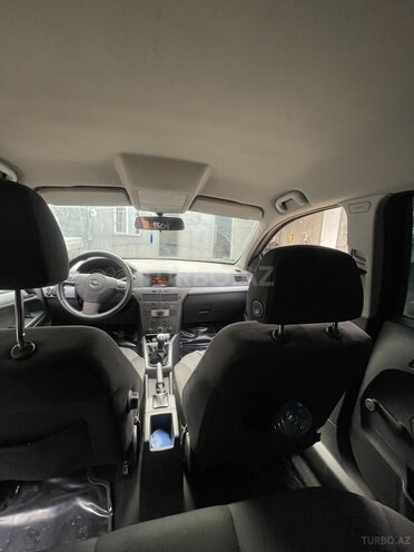 Opel Astra 2006, 260,000 km - 1.4 l - Gəncə