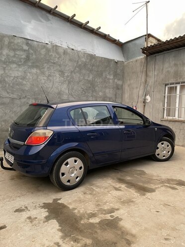 Opel Astra 2006, 260,000 km - 1.4 l - Gəncə