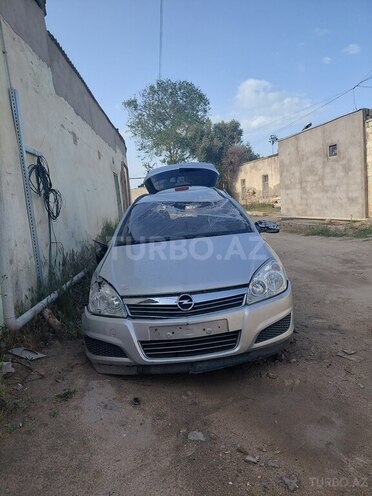 Opel Astra 2007, 236,000 km - 1.4 l - Bakı