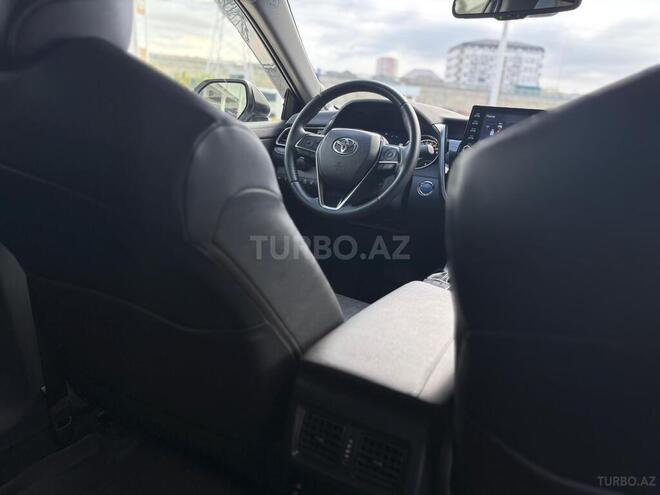 Toyota Camry-7
