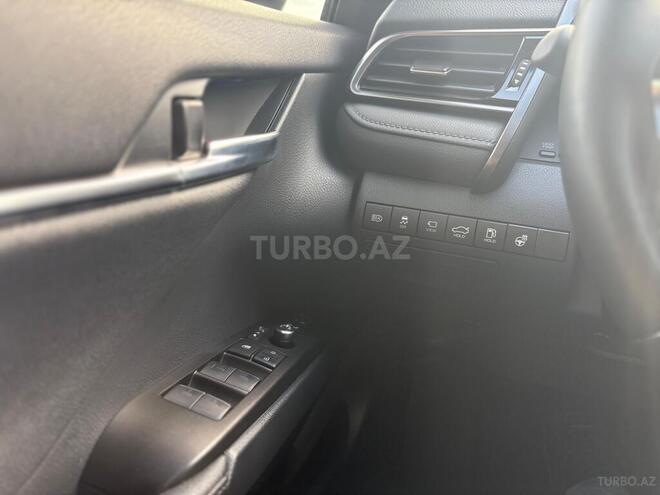 Toyota Camry-18