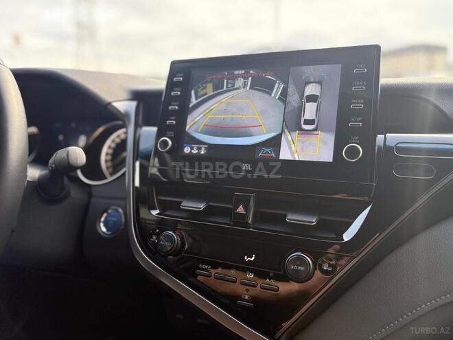 Toyota Camry-14