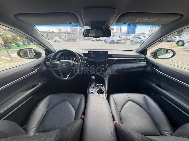 Toyota Camry-11
