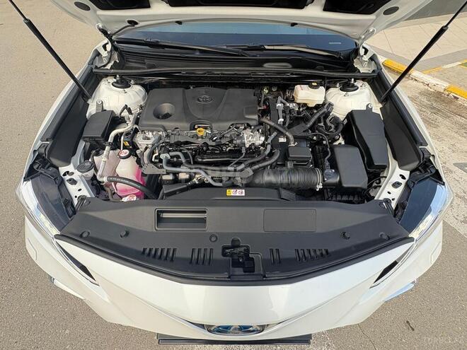 Toyota Camry-16