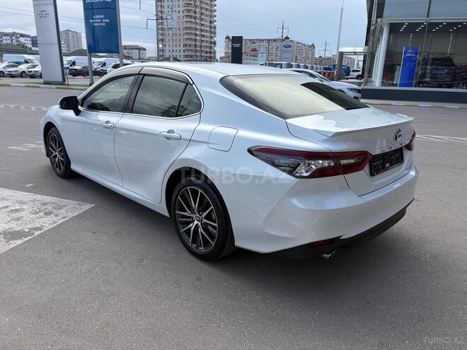 Toyota Camry-3