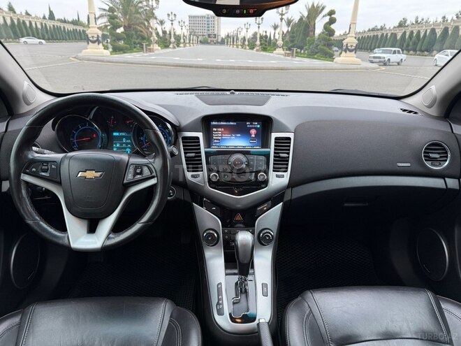 Chevrolet Cruze-11