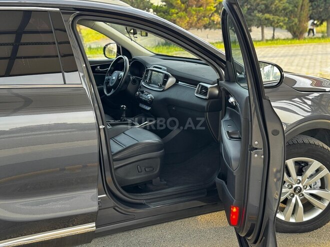 Kia Sorento-14