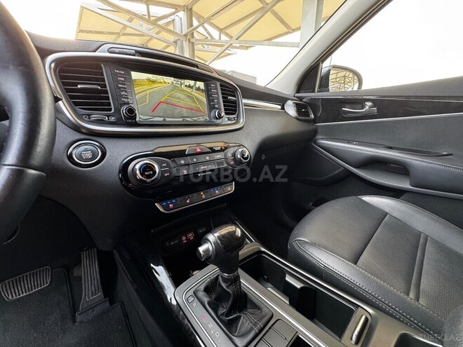 Kia Sorento-17