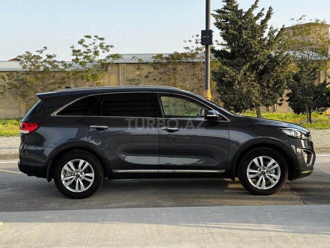 Kia Sorento-5