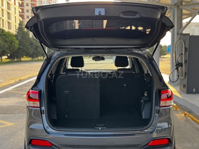 Kia Sorento-9