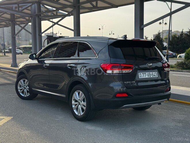 Kia Sorento-4